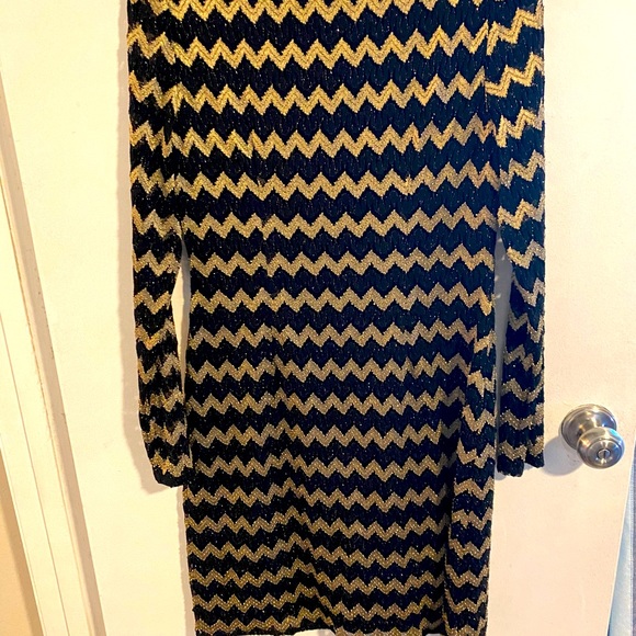 Gold and Black Nine West Below-the-Knee Dress - Picture 3 of 4